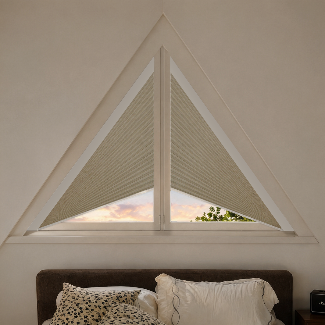 Kincmo Motorized Triangle Cellular Shades